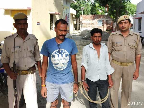 saharanpur police caught 2 liquor smuggler saharanpur police caught 2 liquor smuggler