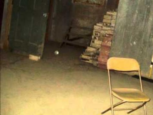 स्कूल ने अभिभावकों से की अभद्रता
