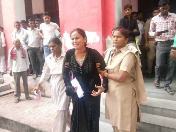 Women police complaint in Shahjahanpur times but did not get justice Women police complaint in Shahjahanpur times but did not get justice