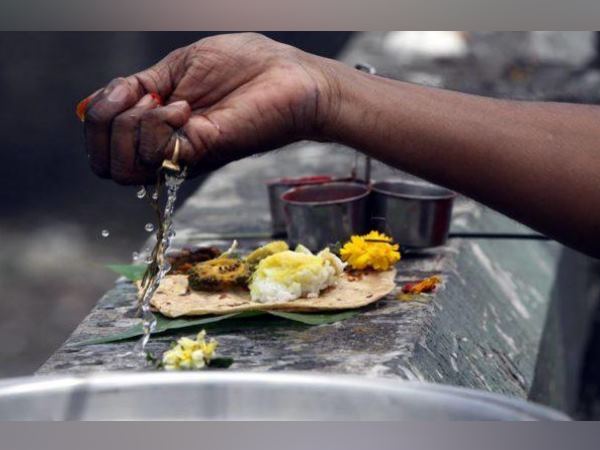 Tributes will be given to 750 sikshamitra who have died of depression. Tributes will be given to 750 sikshamitra who have died of depression.