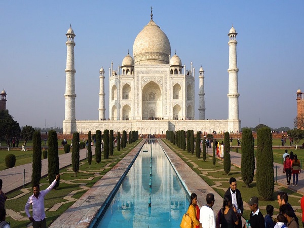 supreme court asks is government serious about protecting taj mahal supreme court asks is government serious about protecting taj mahal