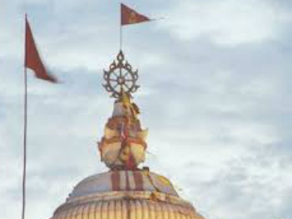 जगन्नाथ मंदिर का ध्वज उल्टा लहराता है...