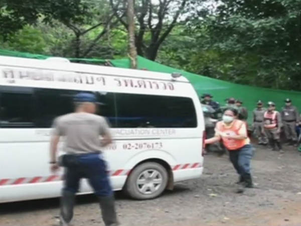 thailand-cave-rescue-400 thailand-cave-rescue-400