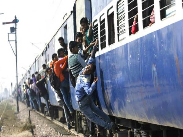 approx 2 dozen trains towards going to lucknow has been revoked due to different reason approx 2 dozen trains towards going to lucknow has been revoked due to different reason
