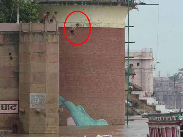 varanasi 84 ghats drowned in ganga river varanasi 84 ghats drowned in ganga river