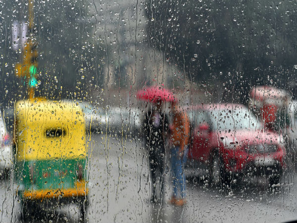 Monsoon updates: राजस्थान में भारी बारिश की चेतावनी, दिल्ली में भी बरसेंगे बादल Monsoon updates: राजस्थान में भारी बारिश की चेतावनी, दिल्ली में भी बरसेंगे बादल