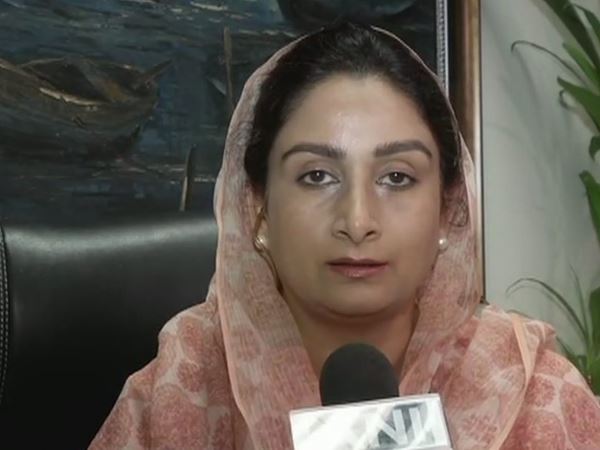 harsimrat kaur badal harsimrat kaur badal