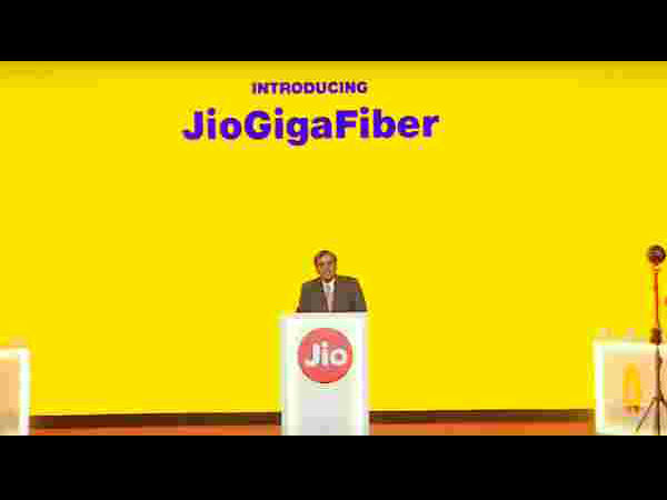 Leaked! Jio GigaFiber Broadband Plans May Start at Rs 500 Leaked! Jio GigaFiber Broadband Plans May Start at Rs 500
