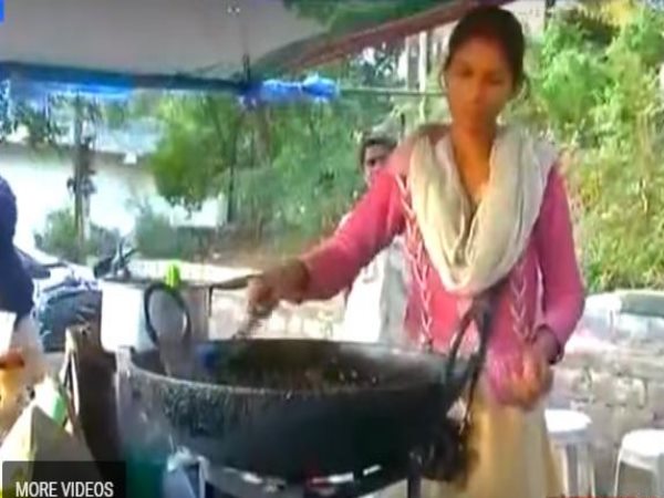 अधिकारी बदलते ही चली गई नौकरी