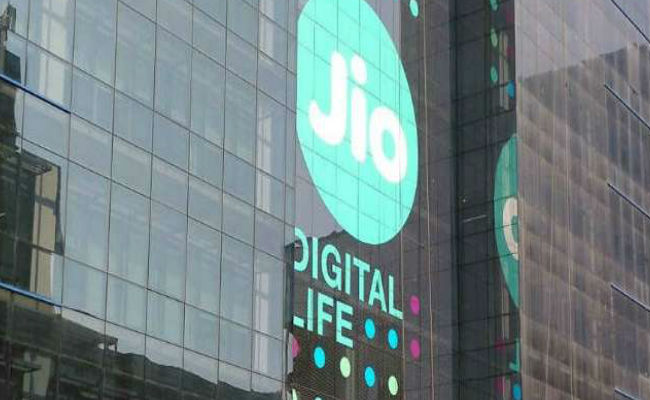 Jio यूजर्स के लिए 2 महीने का डेटा फ्री
