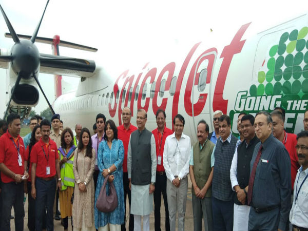 Indias first biofuel flight, operated by SpiceJet, undertakes maiden voyage Indias first biofuel flight, operated by SpiceJet, undertakes maiden voyage