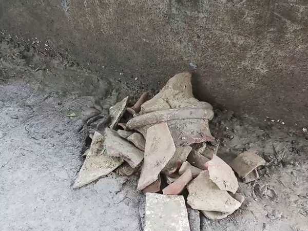 200 साल पुराना है कब्रिस्तान