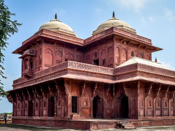 17 स्मारकों का टिकट हुआ महंगा
