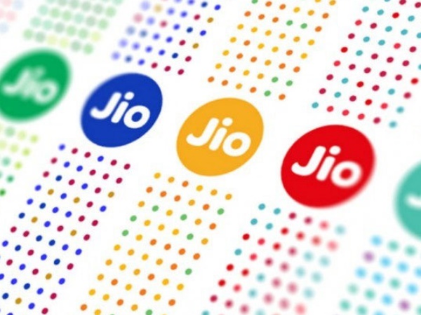 TRAI slaps fine on Jio, Airtel, others for not meeting service quality norms in March quarter TRAI slaps fine on Jio, Airtel, others for not meeting service quality norms in March quarter