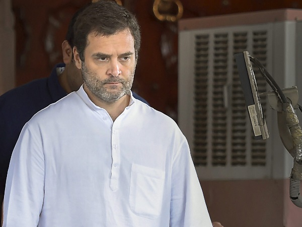 राहुल गांधी, सुषमा स्वराज ने किया ट्वीट