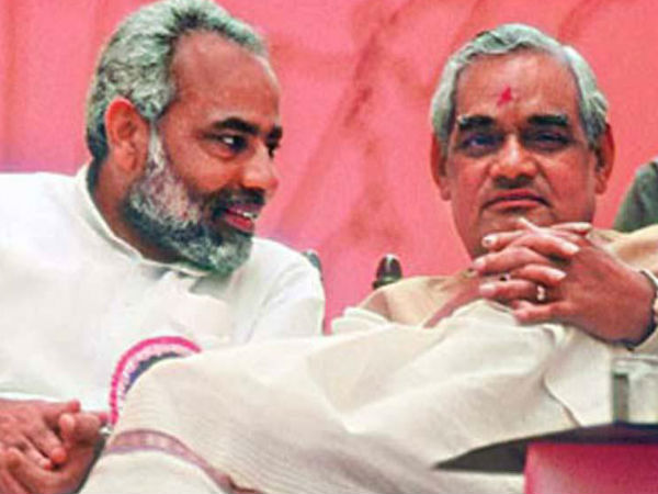 बड़ी-बड़ी बातों को आसानी से कहने में माहिर