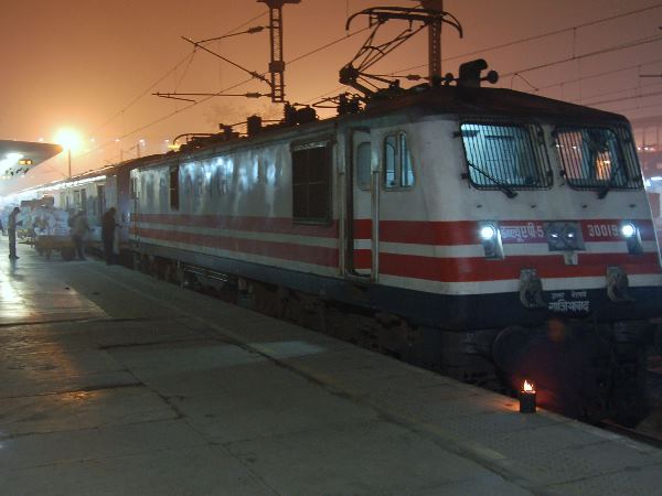 160 किलोमीटर प्रति घंटे की रफ्तार से दौड़ेगी