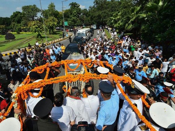 photos: tribute to former prime minister of india atal bihari vajpayee photos: tribute to former prime minister of india atal bihari vajpayee