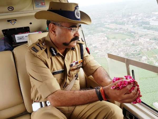 आस्था-भक्ति के नाम पर बेकाबू हुए कांवड़िए, देखिए बवाल की 12 तस्वीरें आस्था-भक्ति के नाम पर बेकाबू हुए कांवड़िए, देखिए बवाल की 12 तस्वीरें