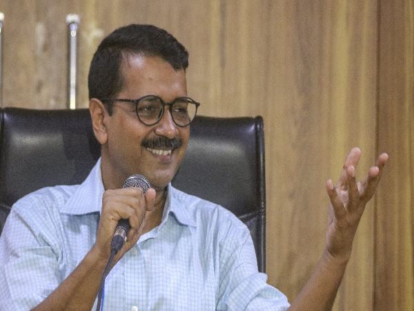 केजरीवाल ने ट्वीट कर किया कटाक्ष