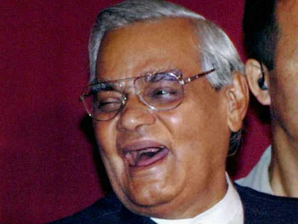 इमरान ने जताया दुख