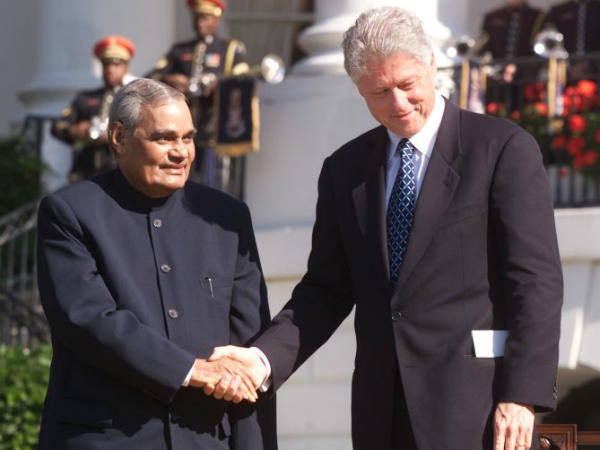 atal-bihari-vajpayee-clinton atal-bihari-vajpayee-clinton