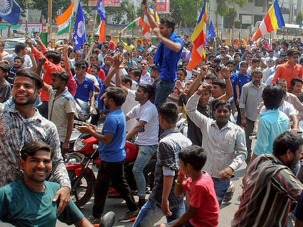 दो करोड़ पोस्ट कार्ड्स प्रधानमंत्री नरेंद्र मोदी को भेजे जाएंगे