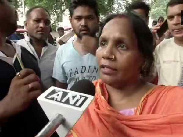 लाइन में खड़े कर कराई आरोपी की पहचान