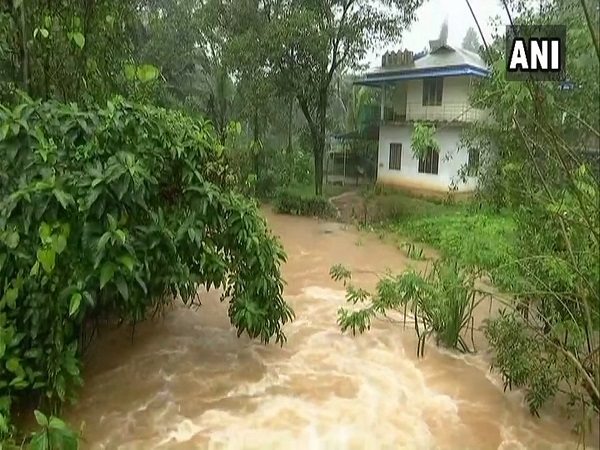 kerala: heavy rain and flood hit several areas of state, 26 dead and thousands affected kerala: heavy rain and flood hit several areas of state, 26 dead and thousands affected