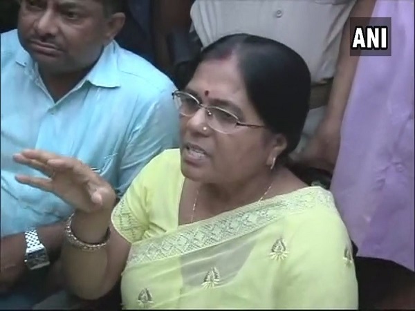 12 ठिकानों पर छापेमारी