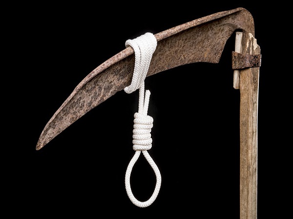 maharashtra: farmer commits suicide over due debt maharashtra: farmer commits suicide over due debt