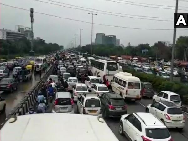 Delhi rains Delhi rains