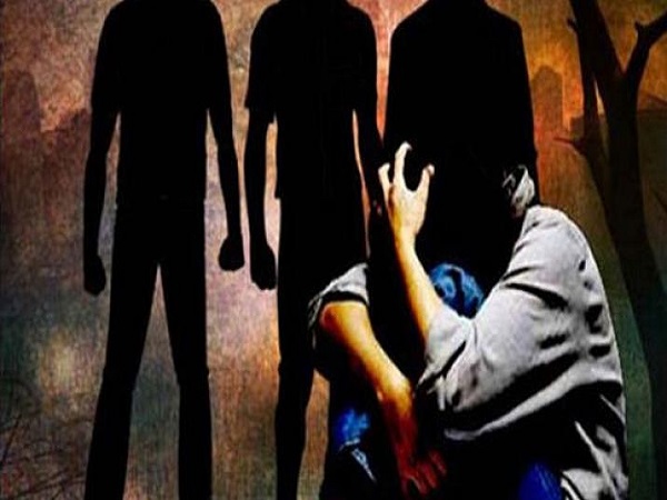 ghaziabad: class 11th girl dragged into sugarcane field and gangraped by two boys ghaziabad: class 11th girl dragged into sugarcane field and gangraped by two boys