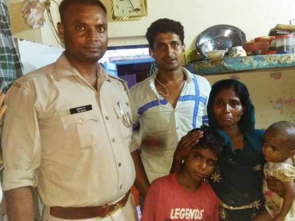 child meets family, ghaziabad police good work praised by everyone child meets family, ghaziabad police good work praised by everyone