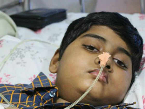 8 साल के इबेनेजर को है ब्रेन ट्यूमर, इलाज के लिए नहीं है पैसे, कीजिए मदद 8 साल के इबेनेजर को है ब्रेन ट्यूमर, इलाज के लिए नहीं है पैसे, कीजिए मदद