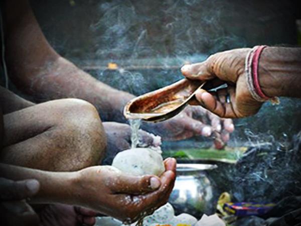 aurangabad bihar hindu ritual custom performed by muslim youth for friendship aurangabad bihar hindu ritual custom performed by muslim youth for friendship
