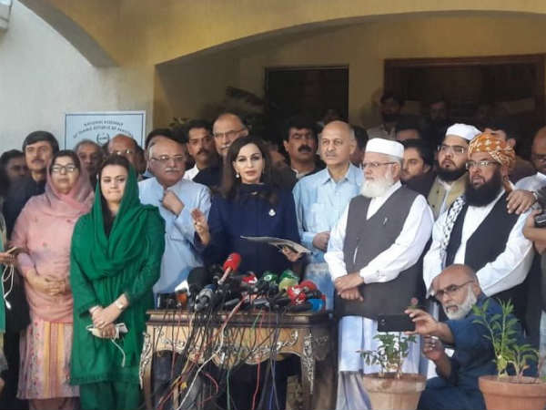 संसद के अंदर घिरेगी कठपुतली सरकार