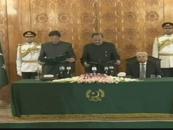 imran-khan-pm-100 imran-khan-pm-100