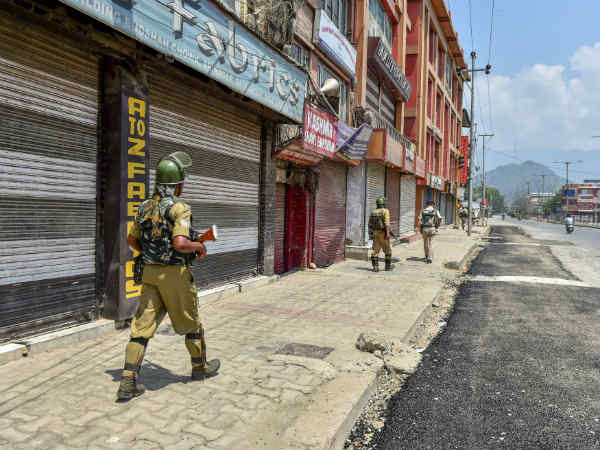 केंद्र और राज्य सरकार को सुप्रीम कोर्ट का नोटिस