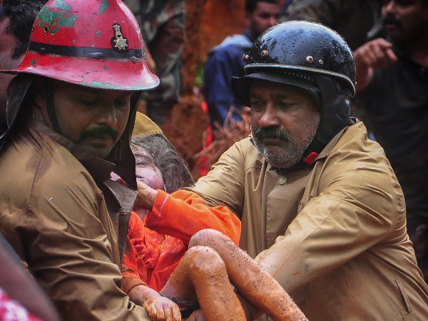 up CM yogi adityanath announces Rs. 15 crores from Chief Minister Relief Fund for flood-hit Kerala up CM yogi adityanath announces Rs. 15 crores from Chief Minister Relief Fund for flood-hit Kerala