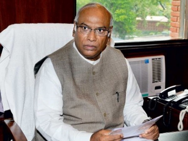 mallikarjun kharde boycotts lokpal selection panel meeting for the fourth time mallikarjun kharde boycotts lokpal selection panel meeting for the fourth time