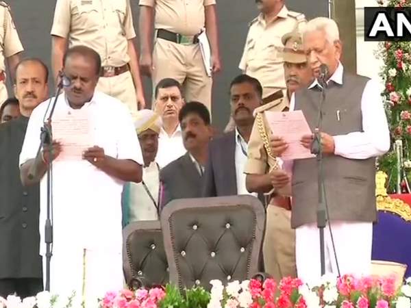 In HD Kumaraswamy swearing in, Chandrababu Naidu ran up a bill of Rs 8.7 lakh and Arvind Kejriwal Rs 1.85 lakh In HD Kumaraswamy swearing in, Chandrababu Naidu ran up a bill of Rs 8.7 lakh and Arvind Kejriwal Rs 1.85 lakh