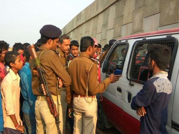 lucknow STF found the location of axis bank van loot and murder accused vinit tiwaris house lucknow STF found the location of axis bank van loot and murder accused vinit tiwaris house