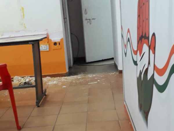 Congress office in Lucknow which was painted saffron color Congress office in Lucknow which was painted saffron color