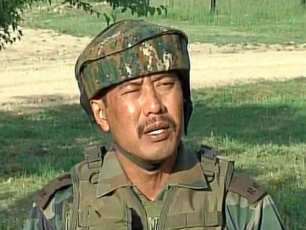 महिला संग होटल कांड में फंसे मेजर गोगोई पर होगी अनुशासनात्मक कार्रवाई महिला संग होटल कांड में फंसे मेजर गोगोई पर होगी अनुशासनात्मक कार्रवाई