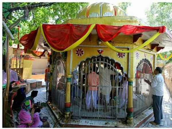 प्रेमियों के लिये मनभावन