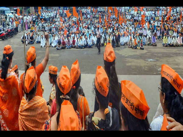 मराठा आरक्षण आंदोलन: हिंसा फैलाने वाले 194 लोगों में से 21 लोग रिहा मराठा आरक्षण आंदोलन: हिंसा फैलाने वाले 194 लोगों में से 21 लोग रिहा