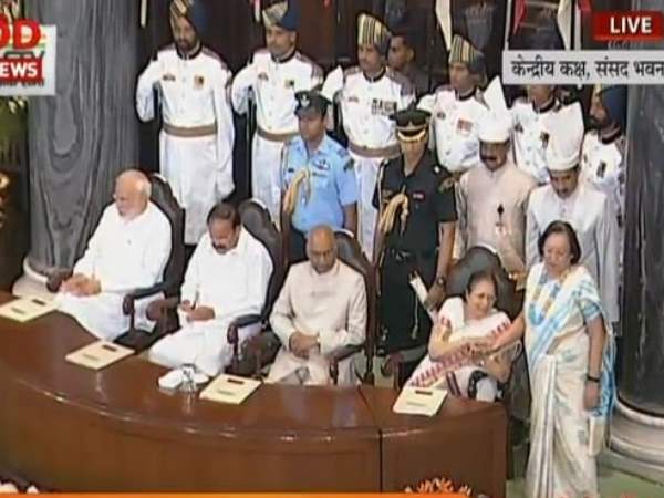 Outstanding Parliamentarians Award year 2013 to 2017 Outstanding Parliamentarians Award year 2013 to 2017