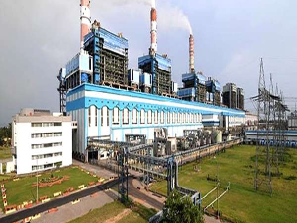 lots of garbage in front of NTPC unchahar, watch video lots of garbage in front of NTPC unchahar, watch video