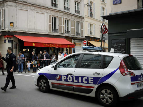 paris-knief-attack paris-knief-attack
